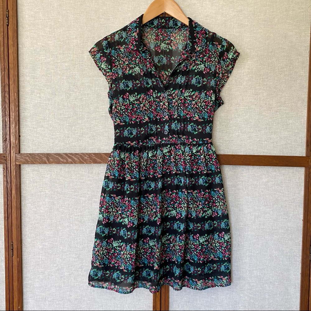 Rue 21 Floral Flowy Dress With Built In Slip - Small